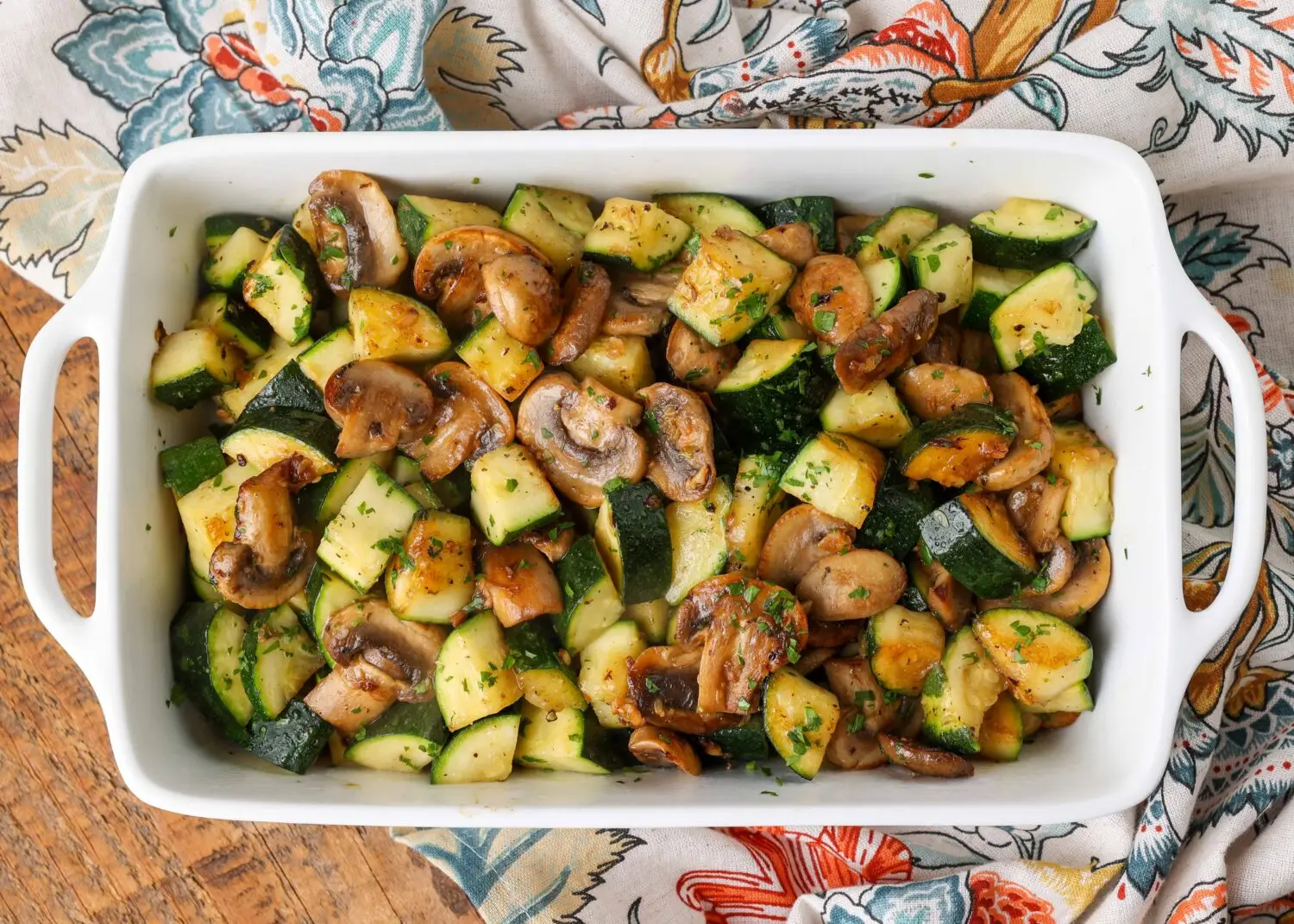 Sauteed Zucchini and Mushrooms 1 Learn how to make sauteed zucchini and mushrooms with this easy recipe. Perfect as a healthy side dish or main course with added protein.