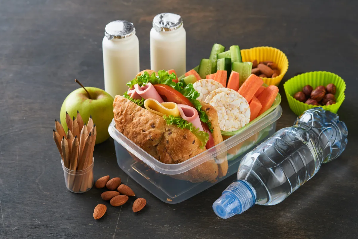 Kids Lunch Ideas: Easy Options for Every Day 1 The guide to kids lunch ideas with healthy, fun, and easy options for every day. Explore tips for picky eaters, and budget-friendly options.