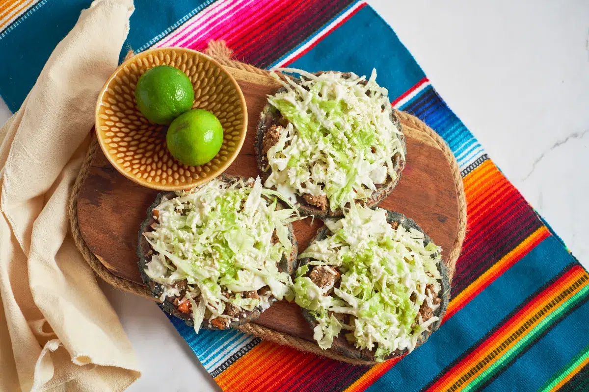 Everything About Chalupas: A Mexican and Tex-Mex Favorite 1 everything about chalupas, from their origins and ingredients to how to make them at home. from traditional Mexican to Tex-Mex styles.