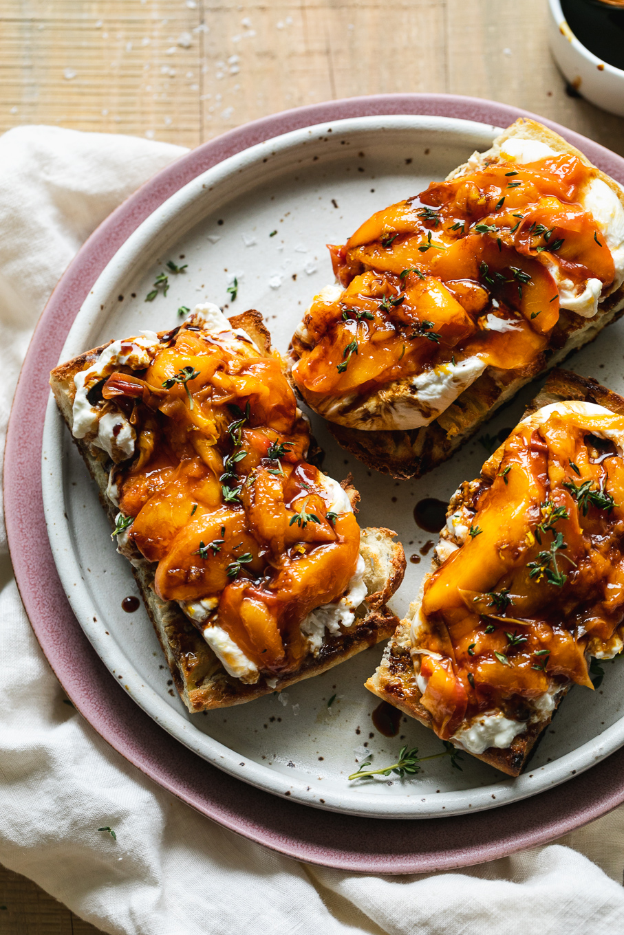 🍍 Swicy Caramelized Pineapple & Burrata Brioche Toast 🍍 18 Caramelized Peach Burrata Toast 7