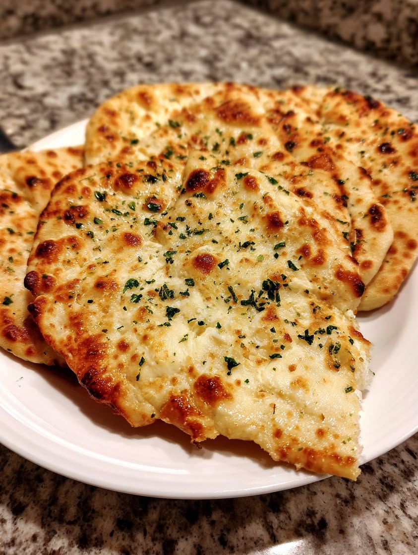 3-Ingredient Cottage Cheese Garlic Flatbread: Soft & Cheesy 3 cottage cheese garlic flatbread
