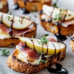 pear brie prosciutto crostini